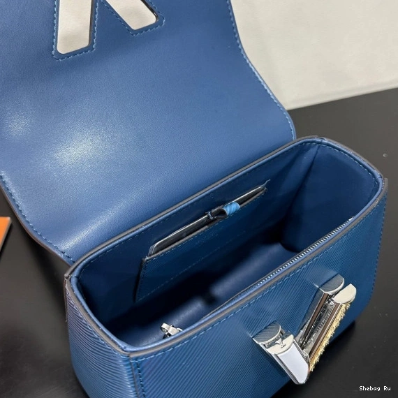 VUITTON TWIST LOUIS PM 0822